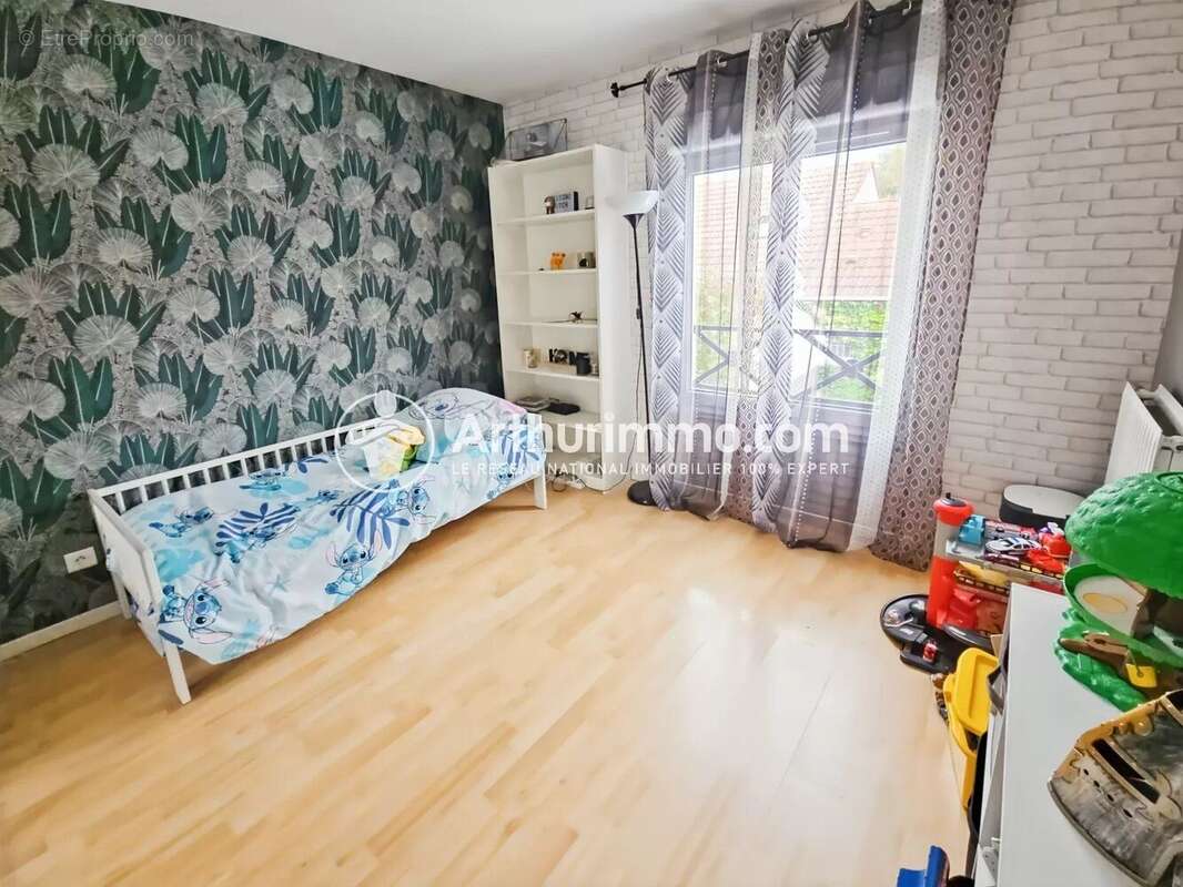 Maison à SAINT-PIERRE-DU-PERRAY