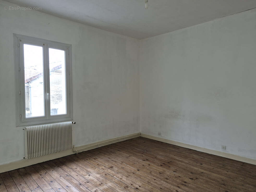 Maison à CHATELLERAULT