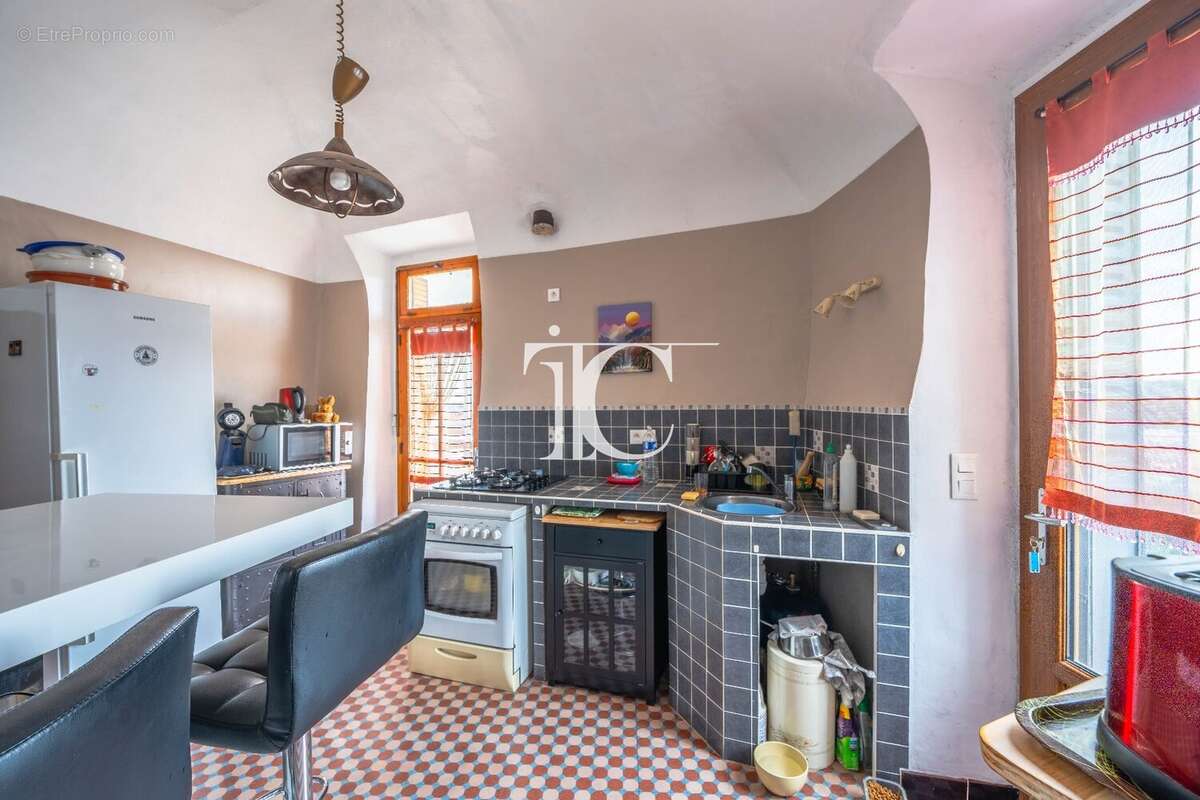 Maison à SAINT-PAUL-LE-JEUNE