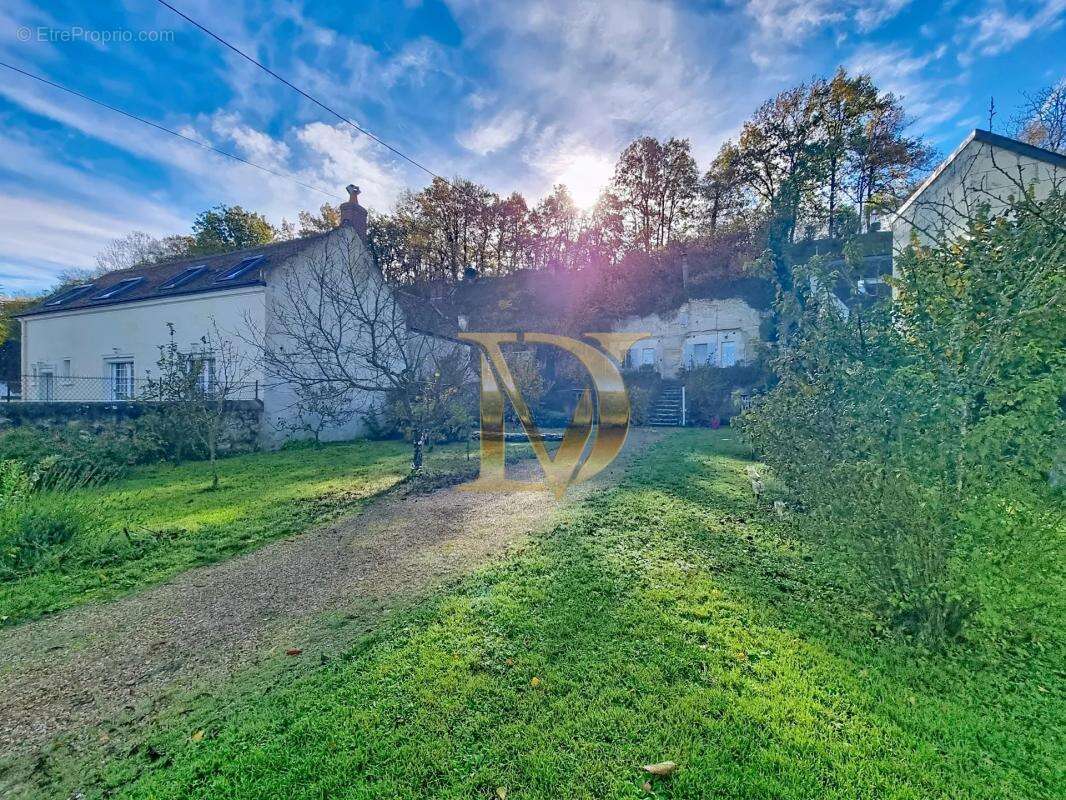 Maison à FAVEROLLES-SUR-CHER