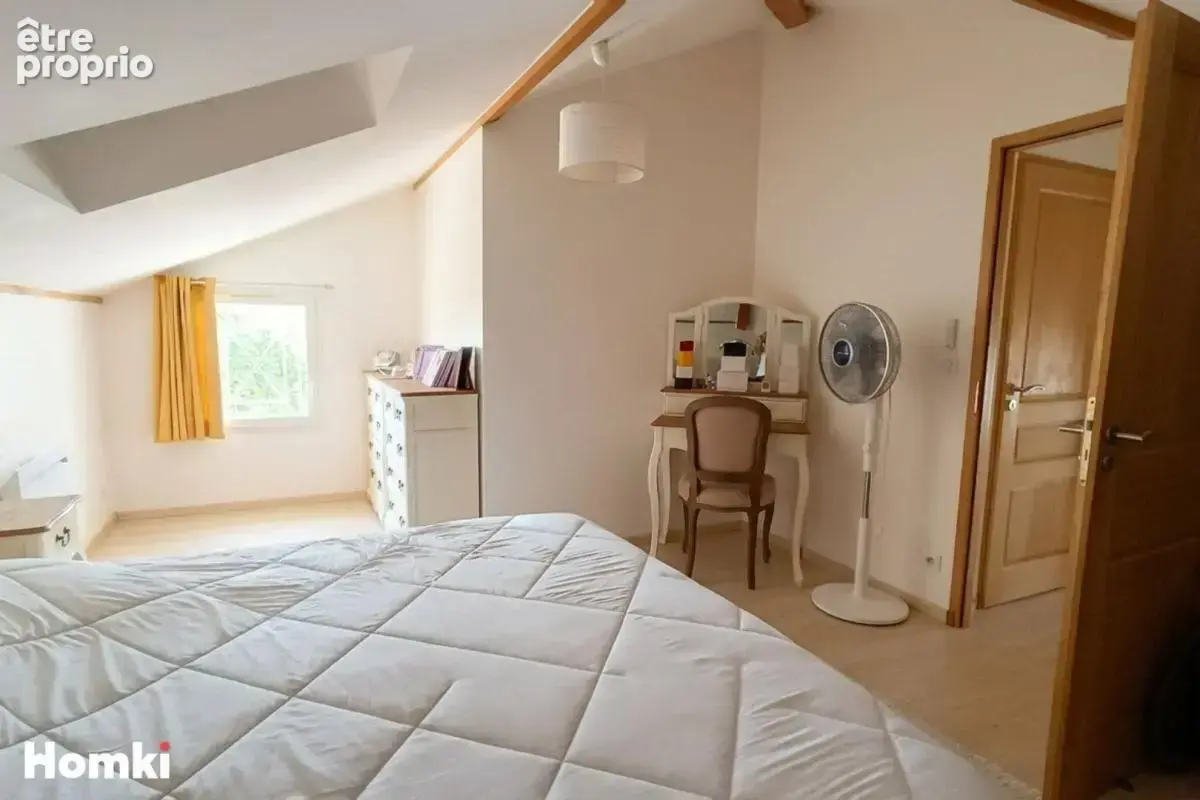 Propriété familiale T11 de 306.89 m² - photo 12