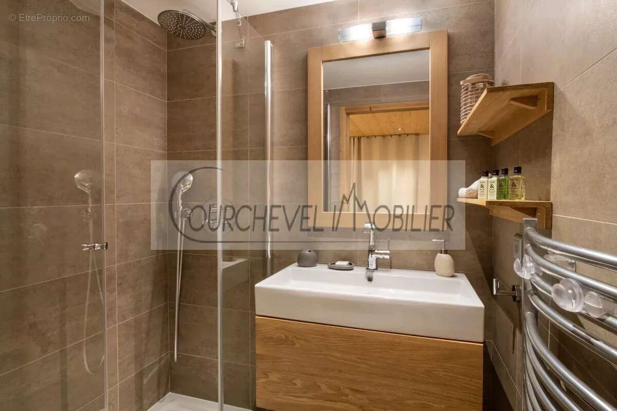 Appartement à LA PERRIERE