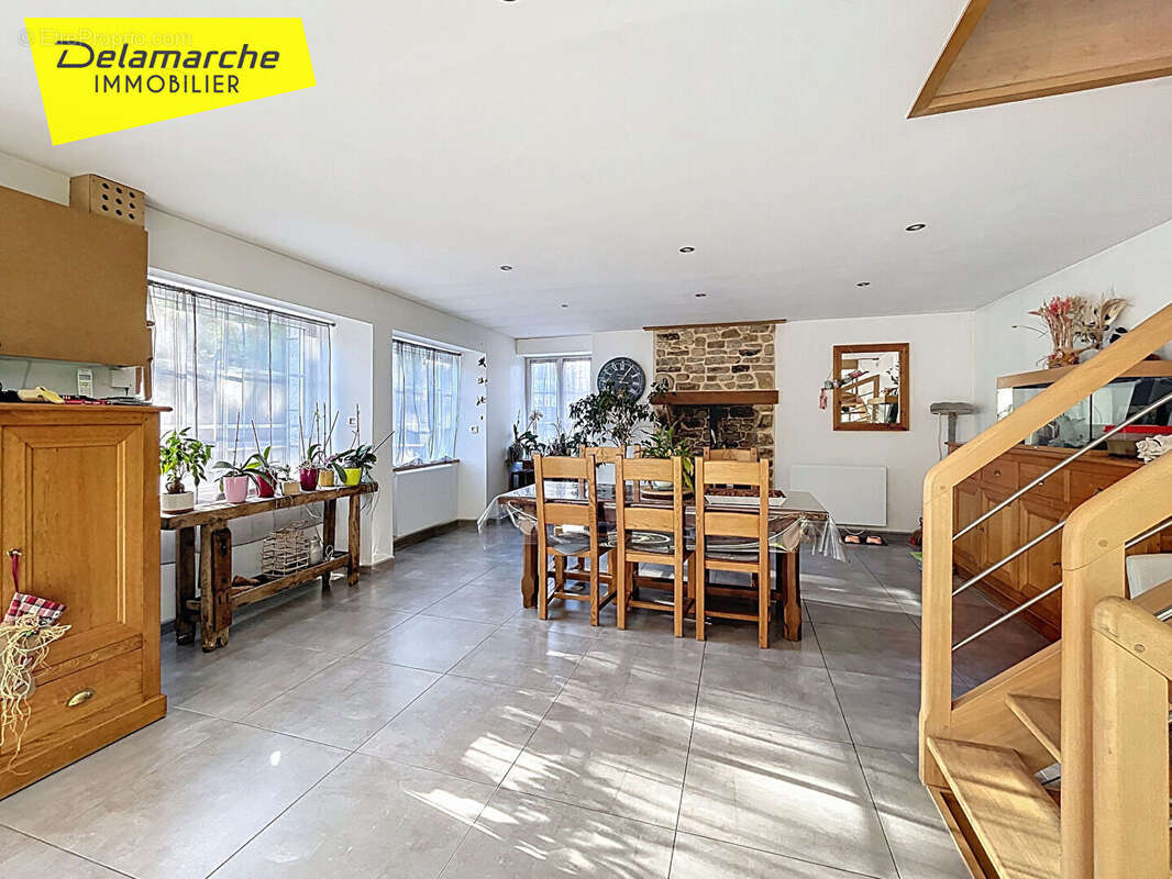 Maison à LA HAYE-PESNEL