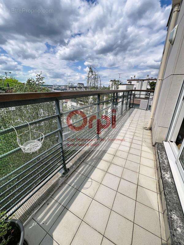 Appartement à ISSY-LES-MOULINEAUX