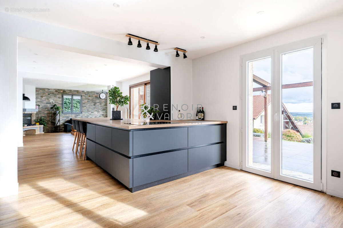 Maison à DOMMARTEMONT