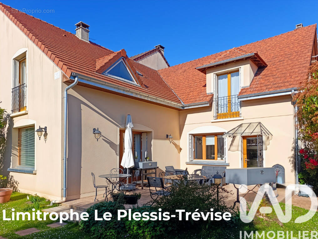 Photo 1 - Maison à CHAMPIGNY-SUR-MARNE