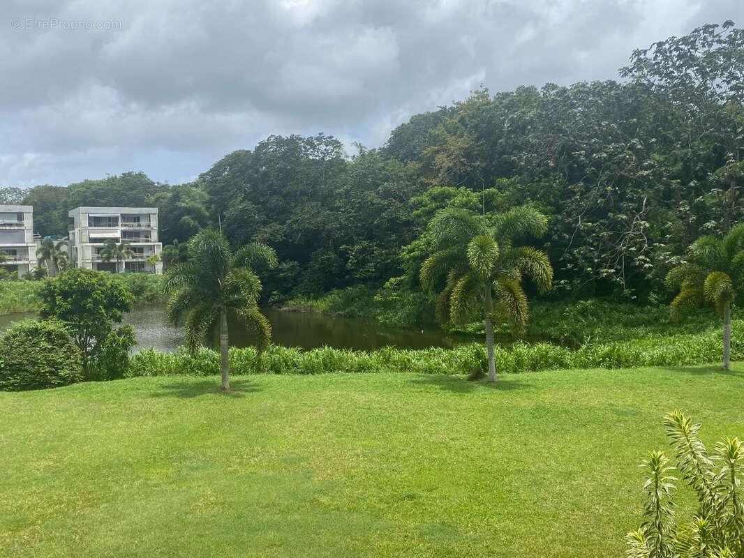 Beau T3 de 72 m2 avec terrasse, verdure et vue étang Prix : 197 000 € - photo 11