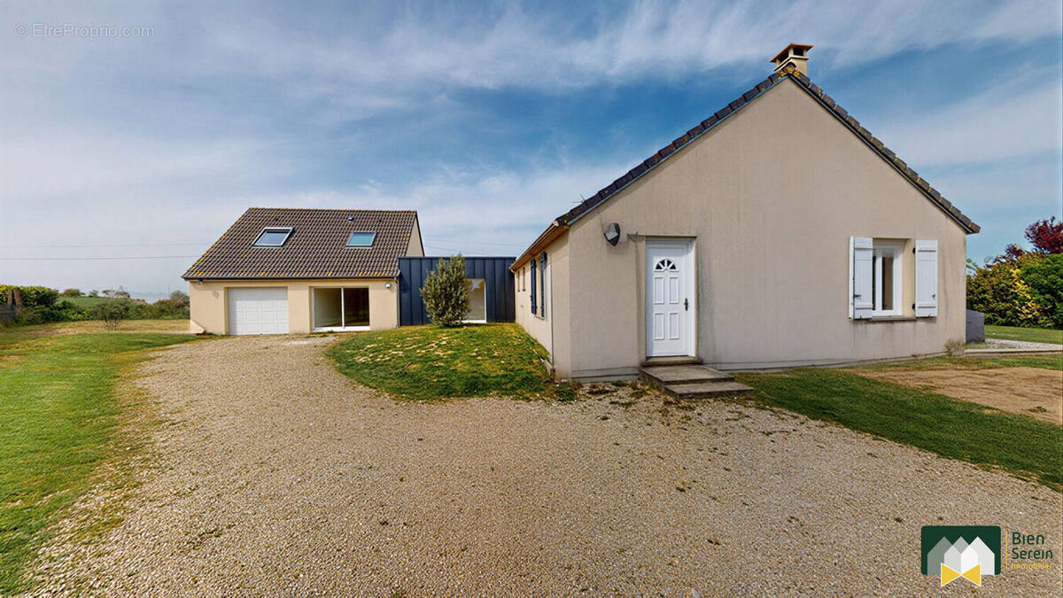 Maison à MARCHEVILLE