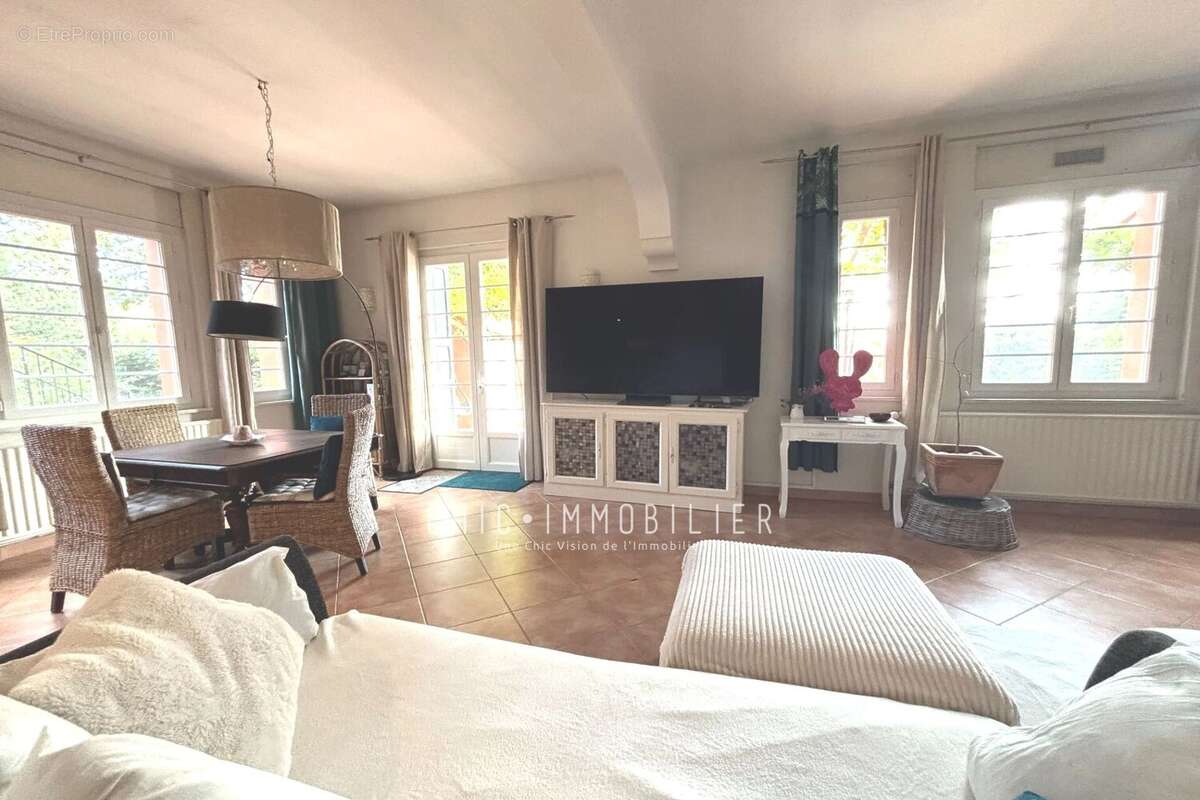 Maison à SAINT-CYPRIEN