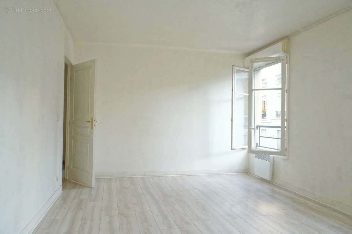Appartement à PARIS-20E