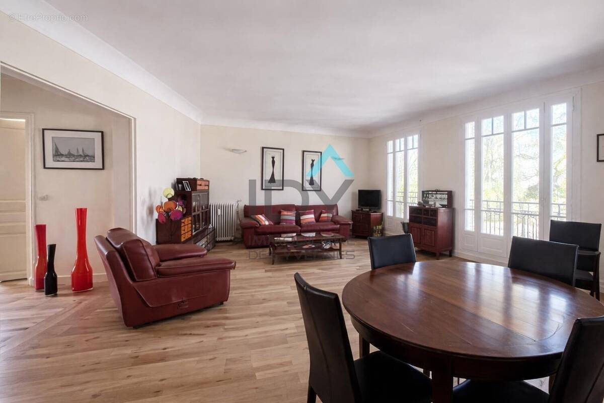 Appartement à LE VESINET