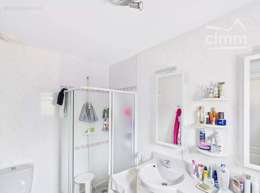 Maison à LABLACHERE