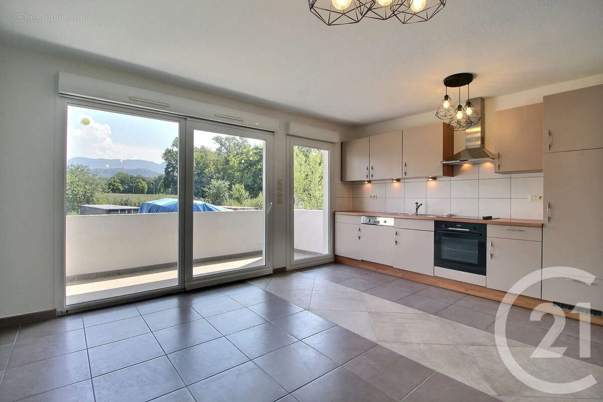 Appartement 60 m² à Thonon-Les-Bains  - photo 2