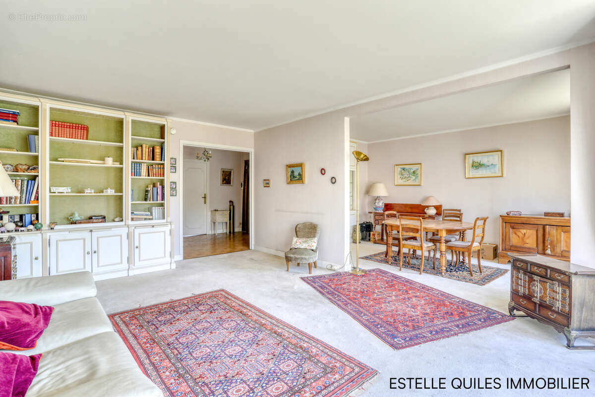 Appartement à VERSAILLES