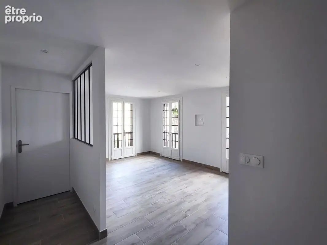 Belle maison de ville avec balcons - photo 3