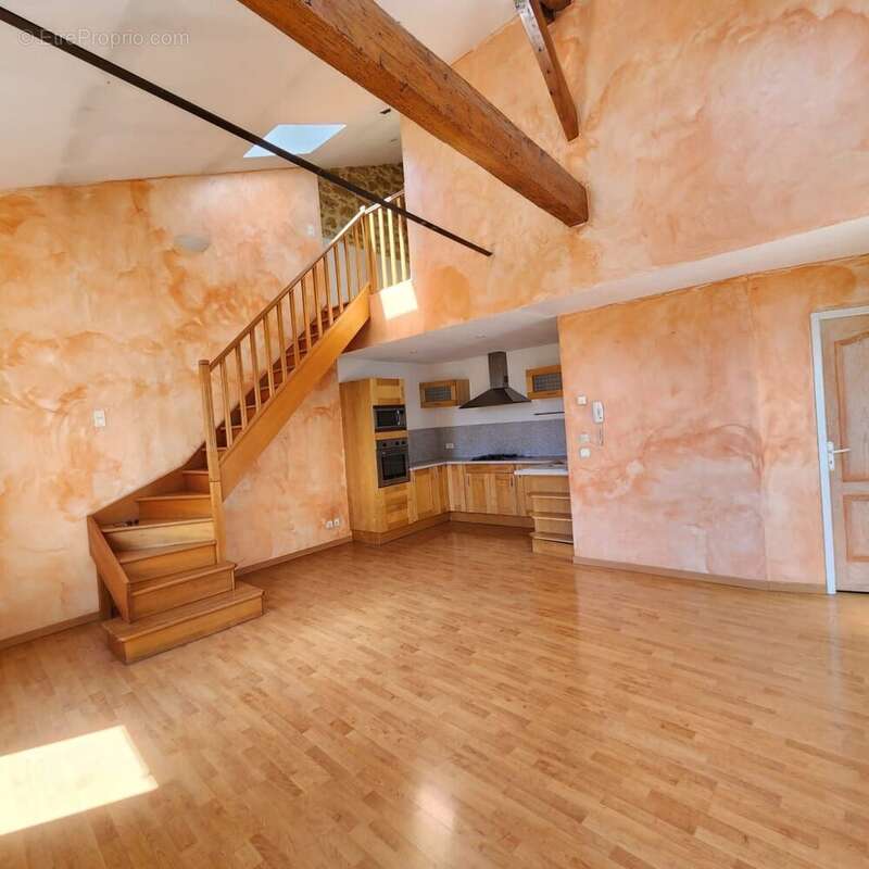 Appartement à SALON-DE-PROVENCE