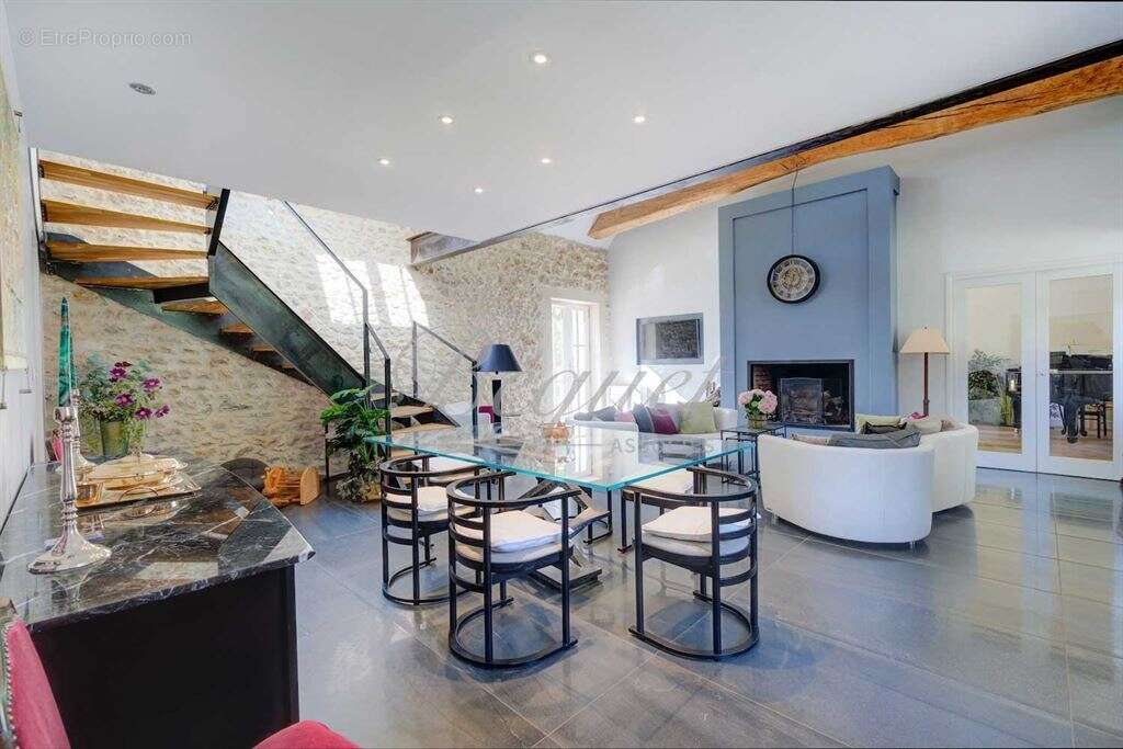 Maison à VEIGNE
