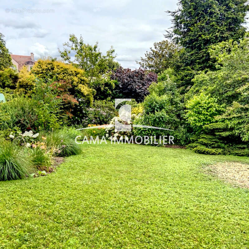 Maison à JOUY-EN-JOSAS