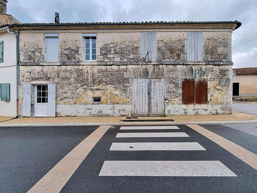 Maison 100 m² à Le Seure  - photo 2