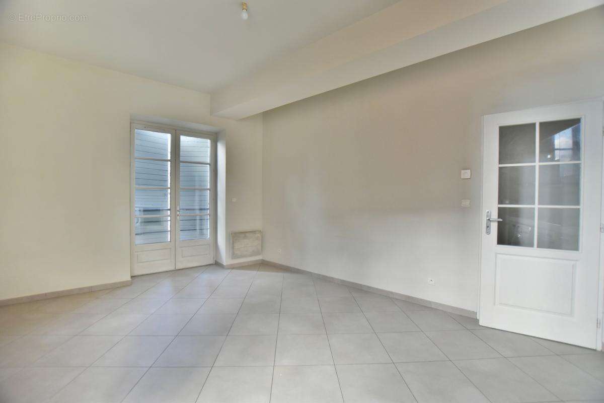 Appartement à FRANCHEVILLE