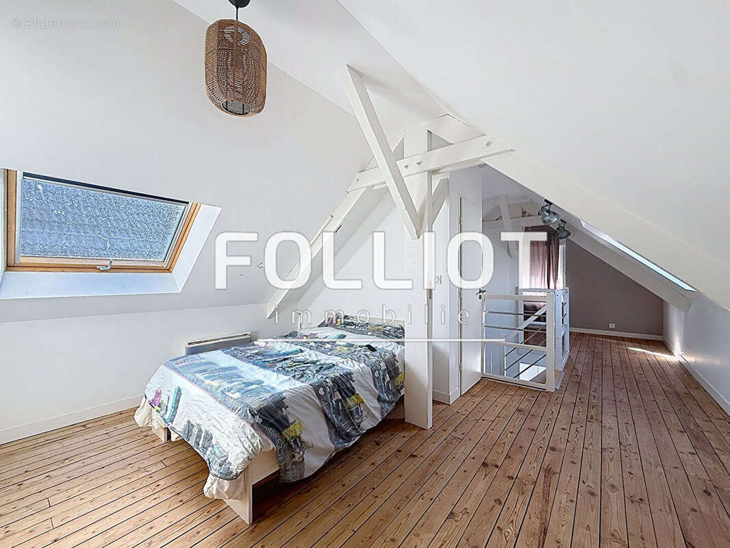 Appartement à DONVILLE-LES-BAINS