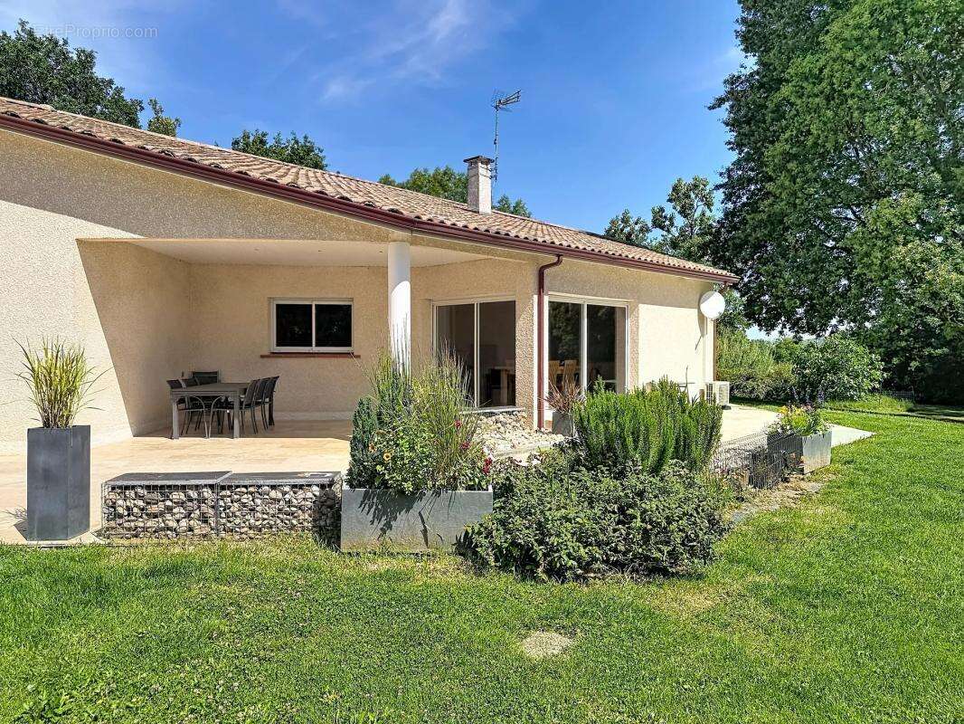 Maison à CASTELSARRASIN