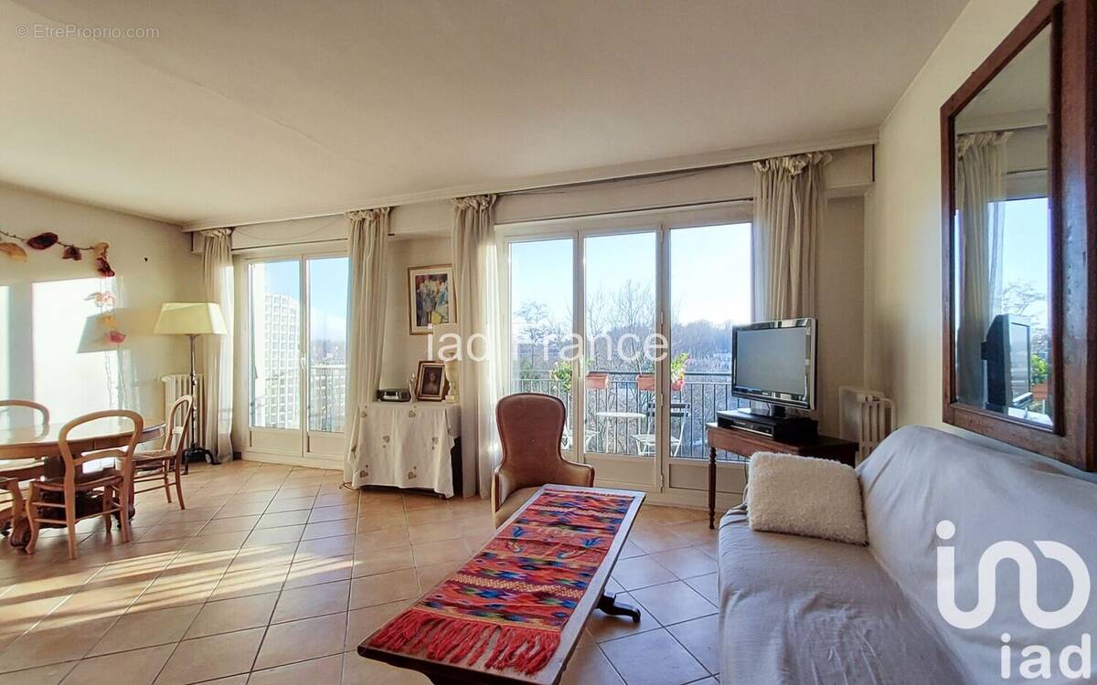 Photo 1 - Appartement à VILLE-D&#039;AVRAY