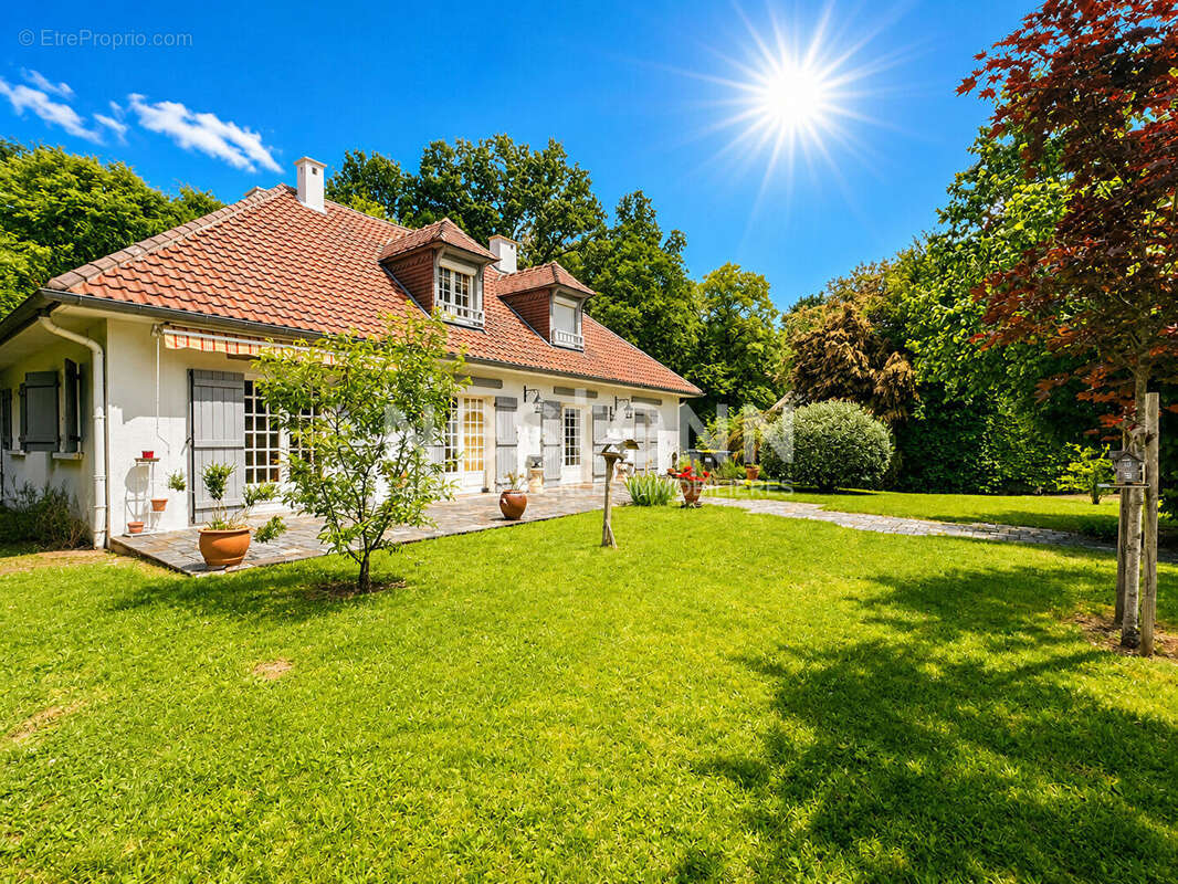 Maison Chaumont En Vexin 4 chambres 150 m2 + sous sol total 100 m² - photo 2