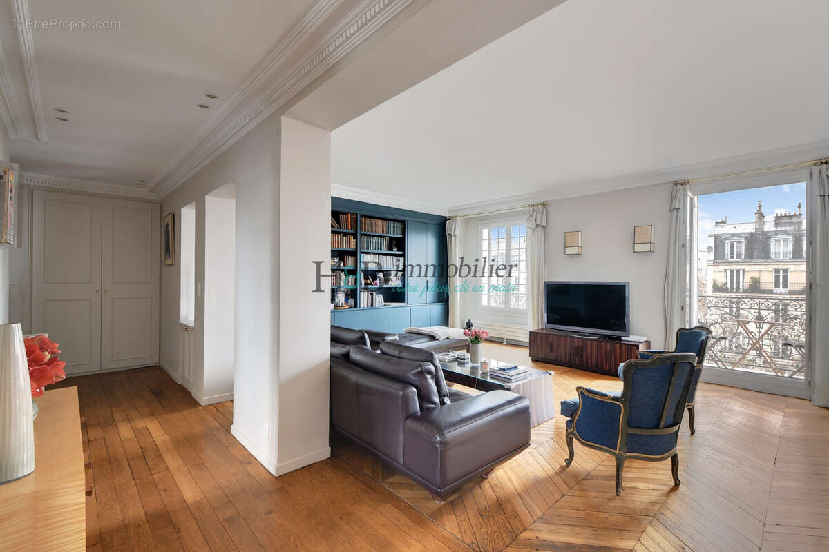 Appartement à PARIS-12E
