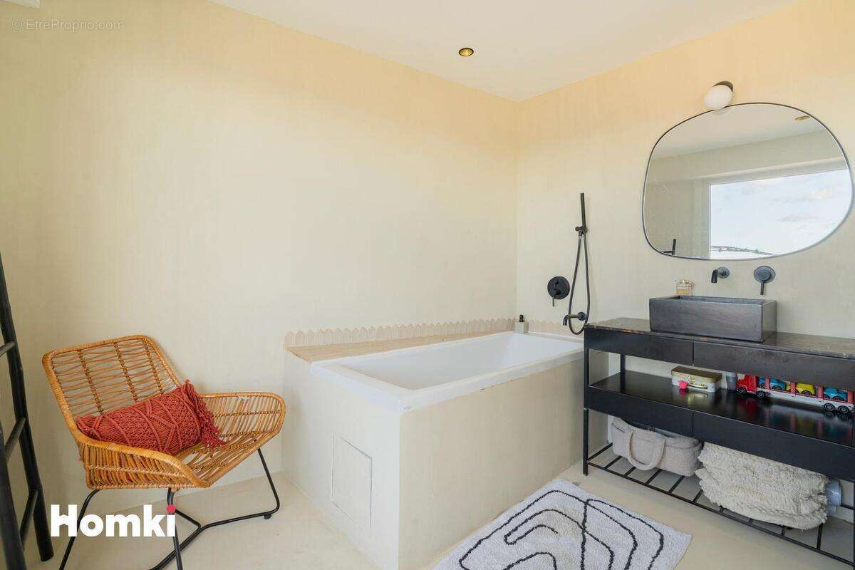 Appartement à MARSEILLE-8E