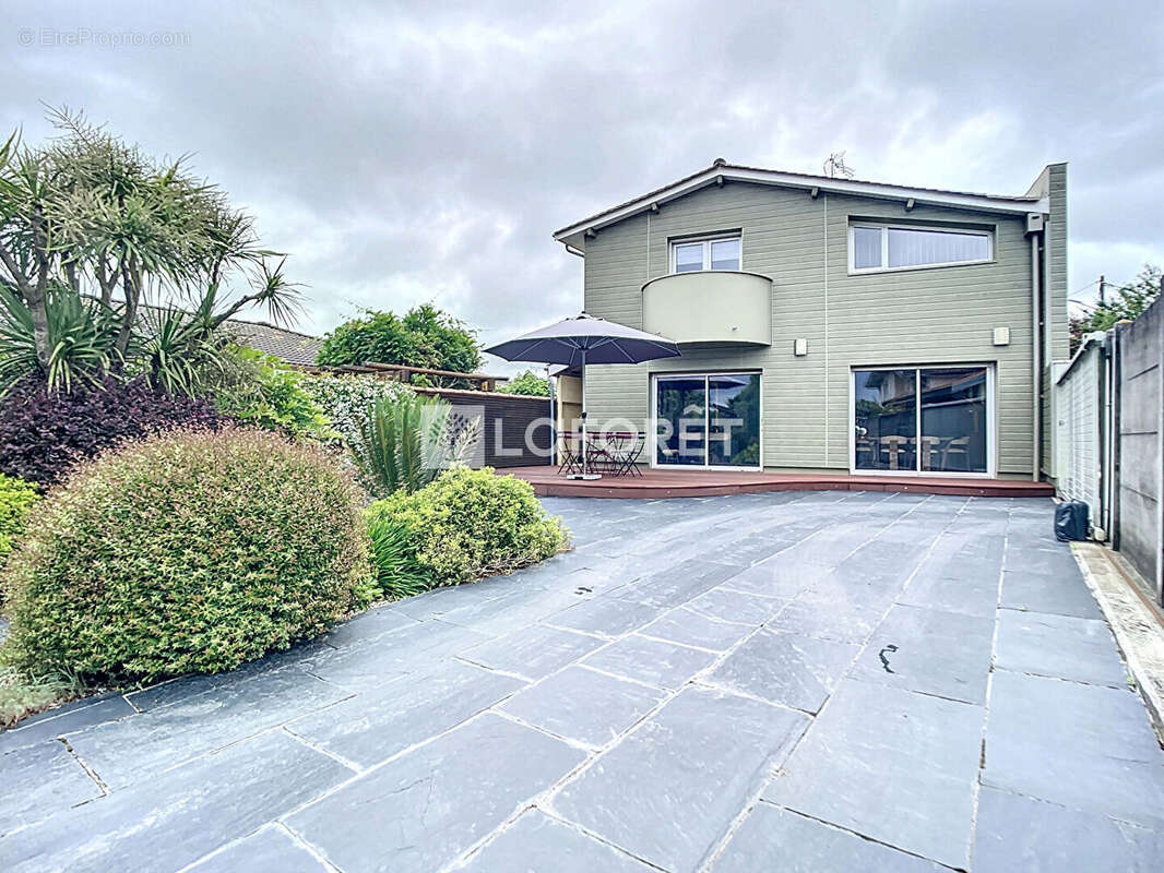 Maison à LE HAILLAN