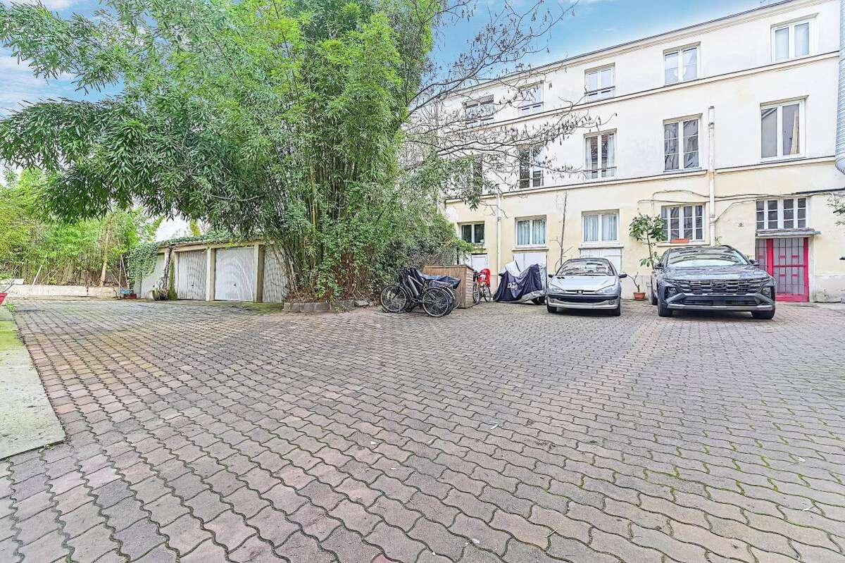 Appartement à PARIS-19E