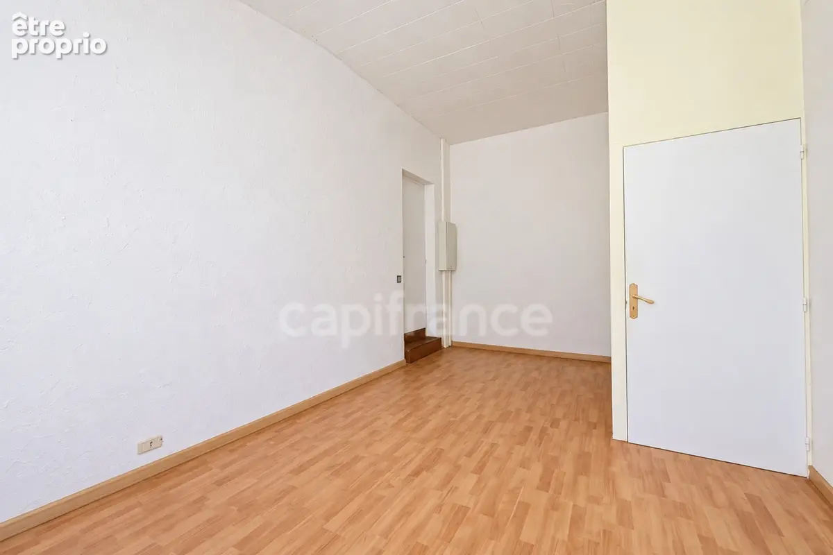 Local professionnel, 37 m², Saint-Jean-de-Luz, secteur Fargeot - proche gare - photo 2