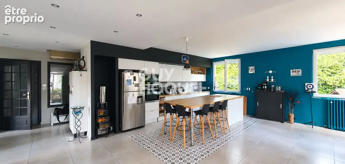 Maison d'exception à Vals les Bains de 190 m²  aux multiples possibilités - photo 2