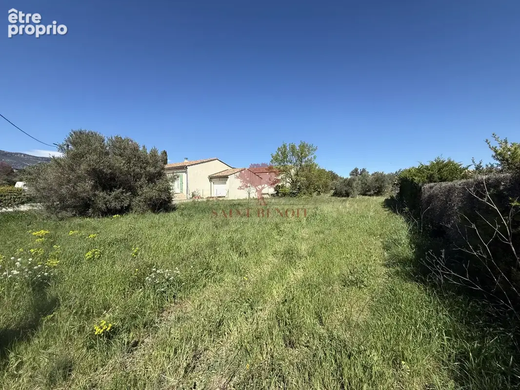 En exclusivite a vendre terrain constructible 850 m2 montpeyroux - photo 4