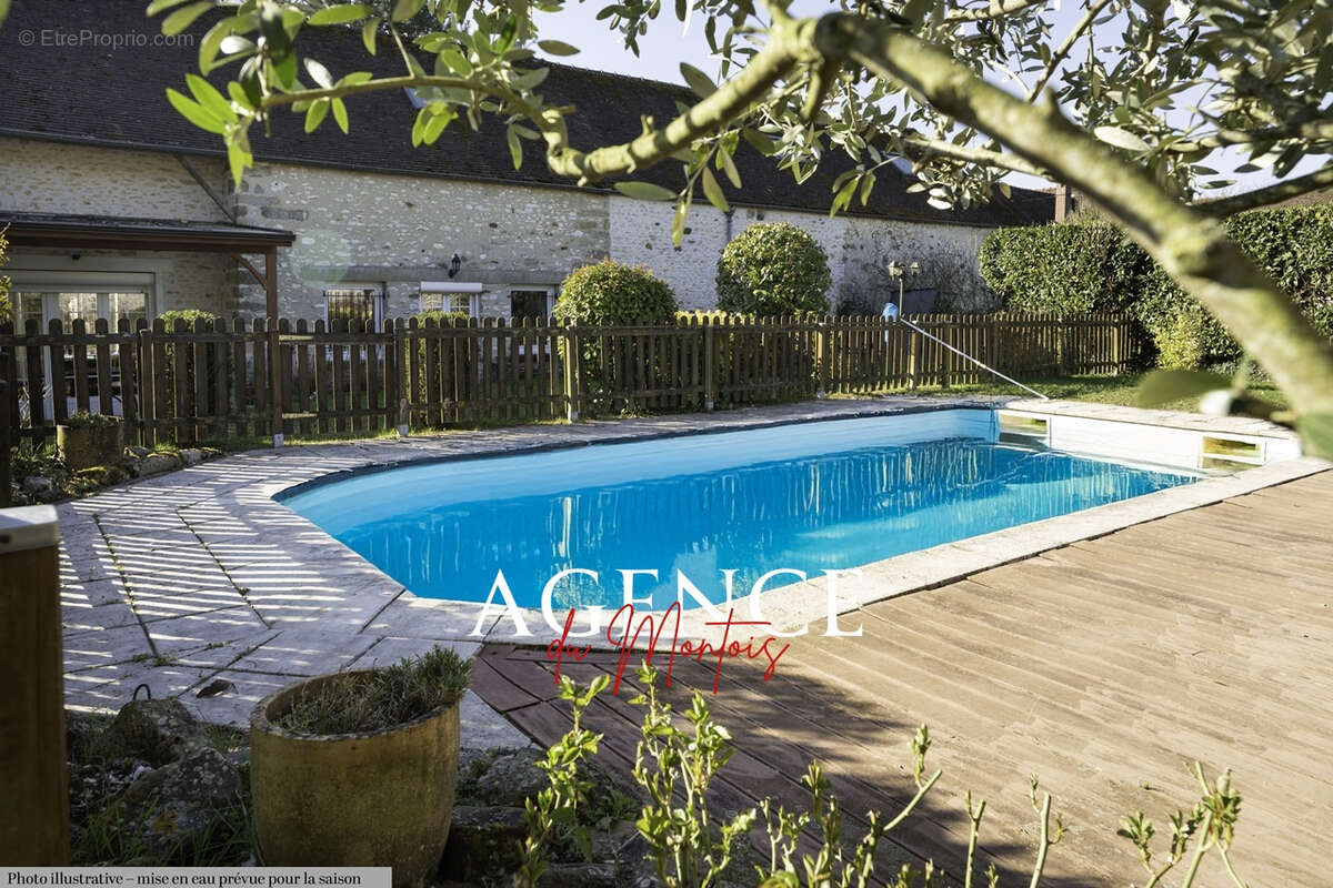 Maison à DONNEMARIE-DONTILLY