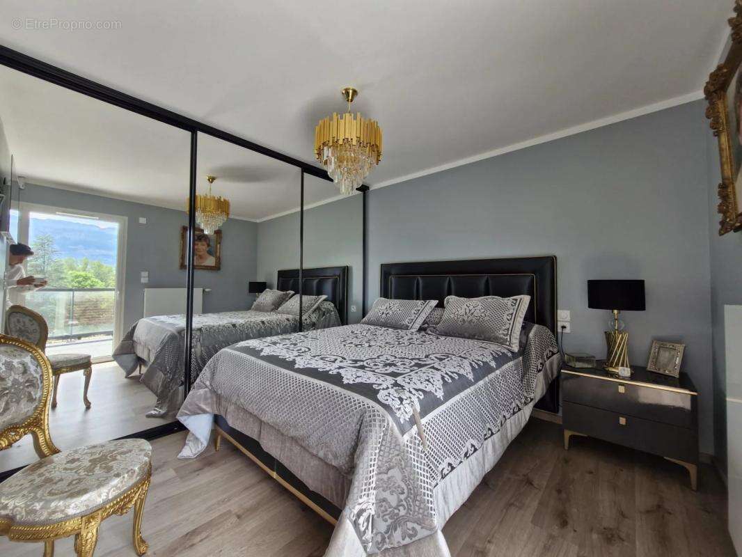 Appartement à LE BOURGET-DU-LAC