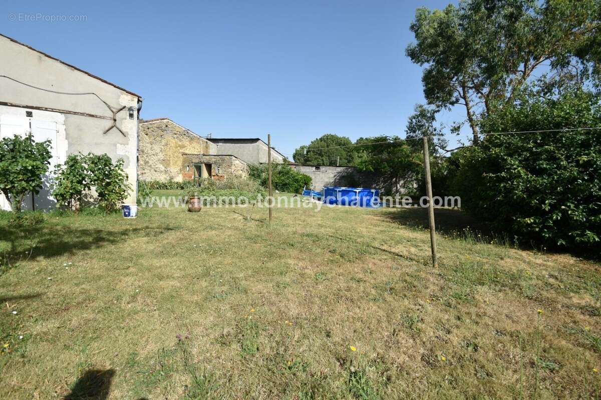 Maison à TONNAY-CHARENTE