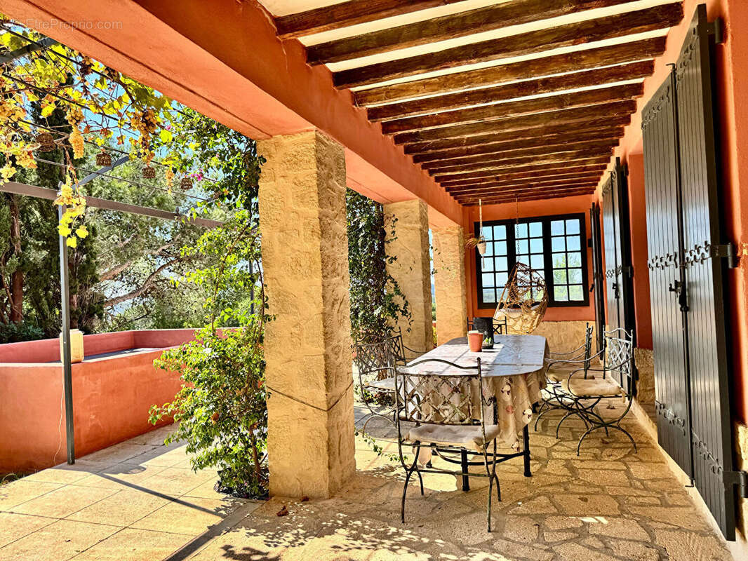 Maison à VILLENEUVE-LES-AVIGNON