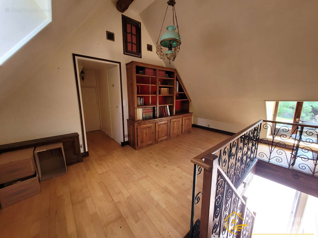 Proche sortie no4 a 11 luigny - photo 15