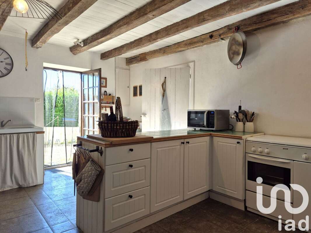 Maison 140 m² à Scille  - photo 3