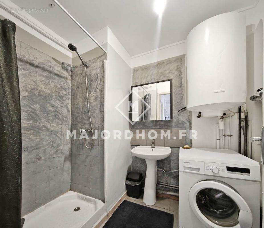 Appartement à MARSEILLE-4E
