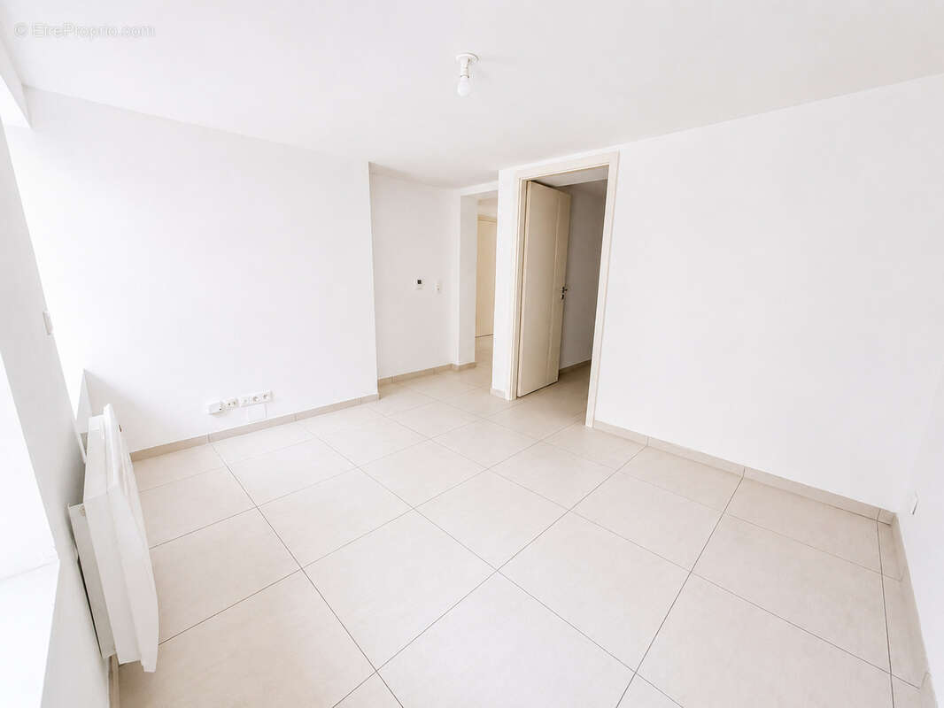 Appartement 2 pièces 32,55m2 STRASBOURG CENTRE 67000 entièrement refait à neuf - photo 3