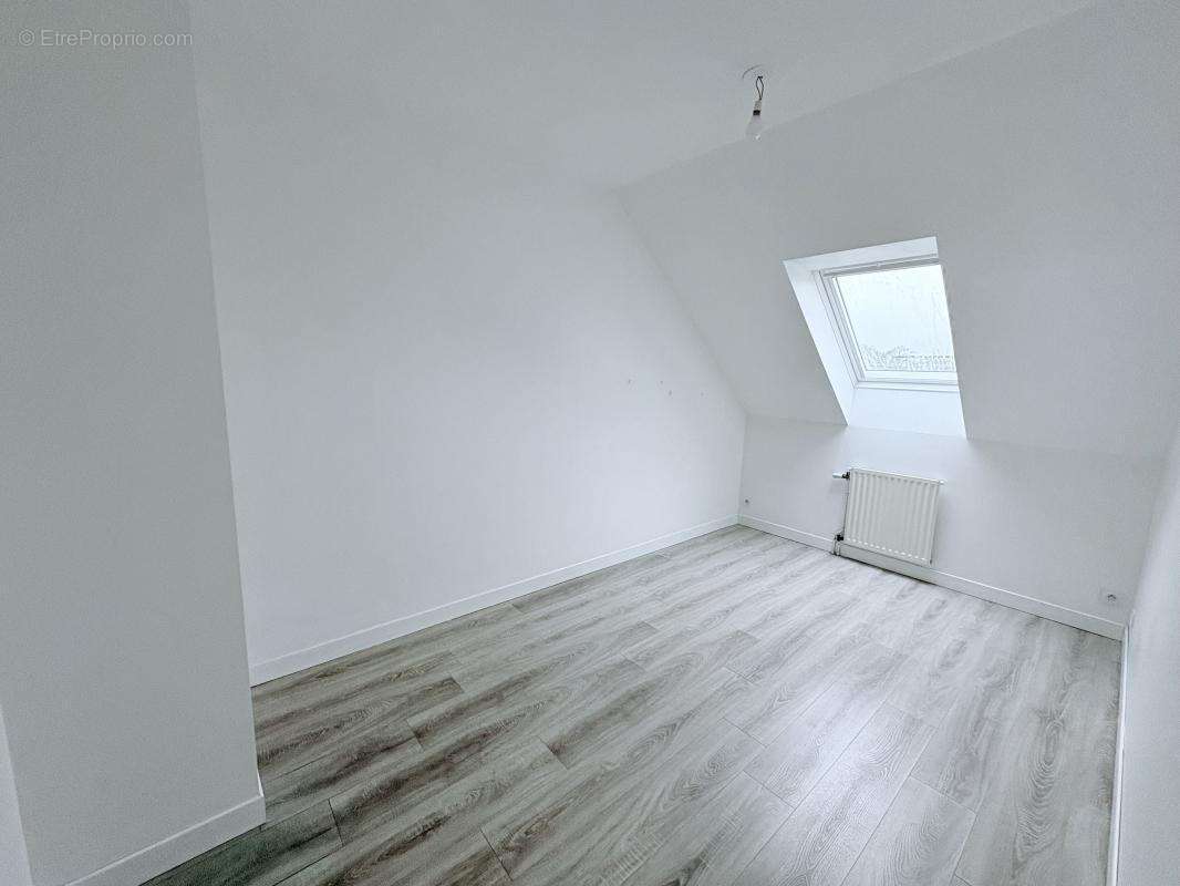 Appartement à NOYAL-CHATILLON-SUR-SEICHE