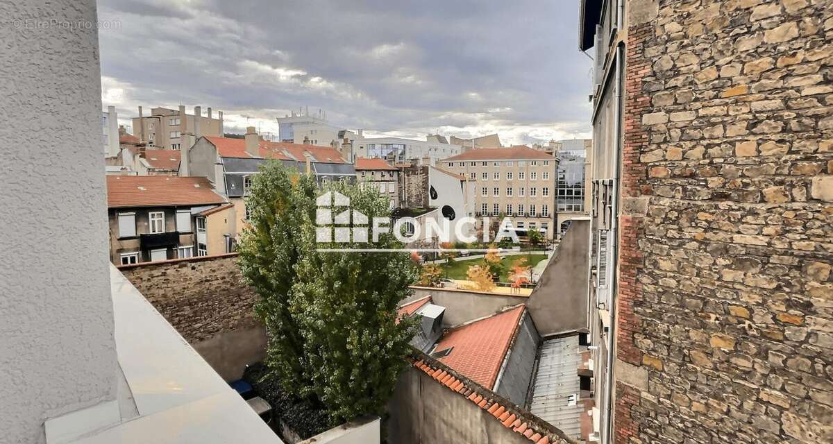 Appartement à SAINT-ETIENNE
