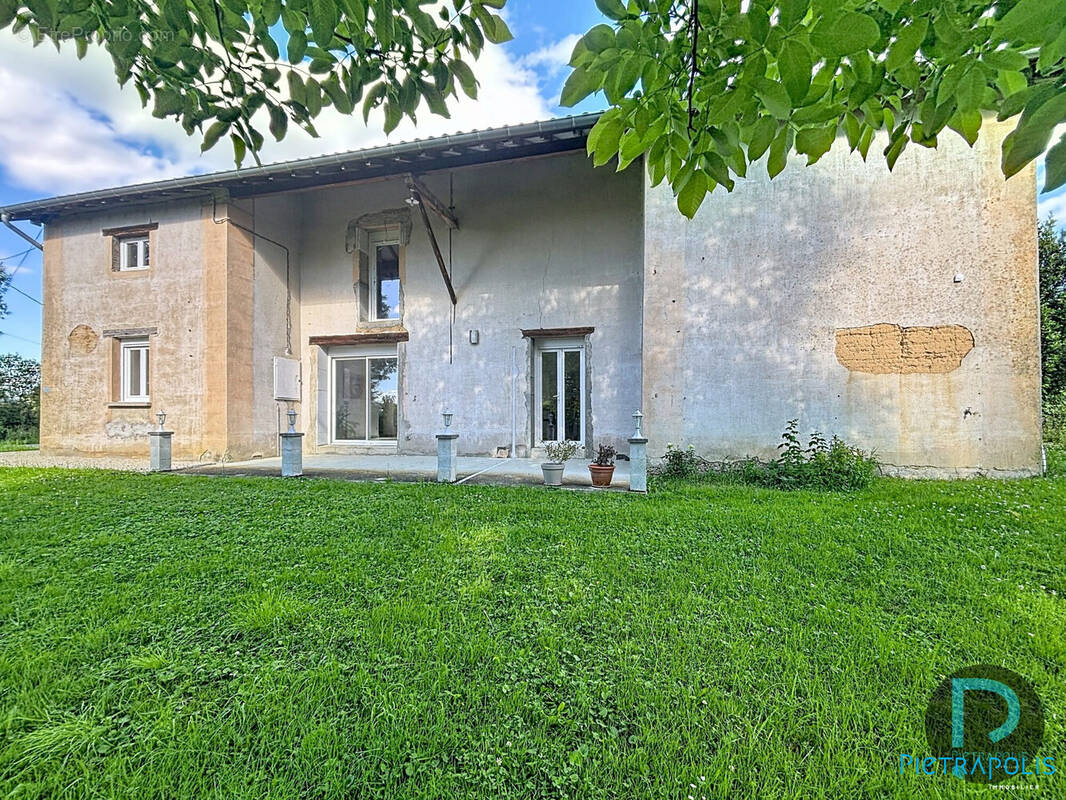 Maison à VONNAS