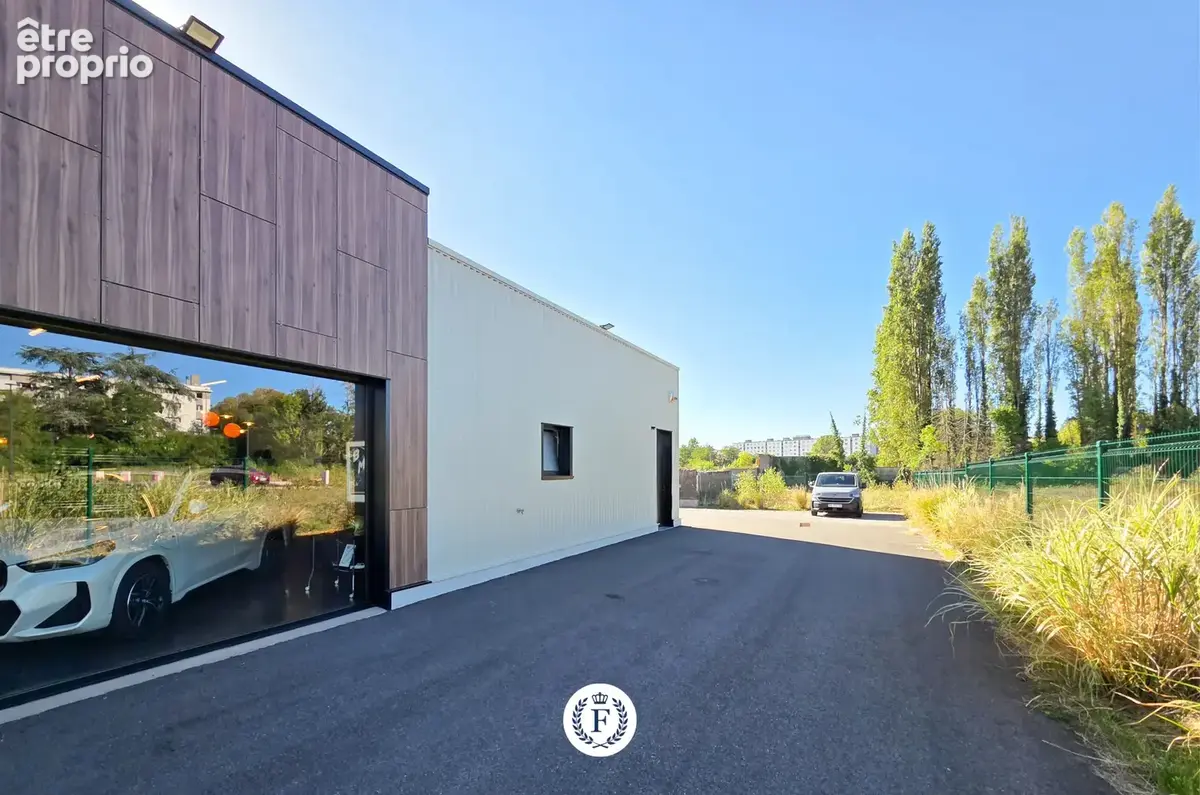 Local commercial récent (2023)  de 180 m2   grand parking   possibilité d’agrandissement - photo 18