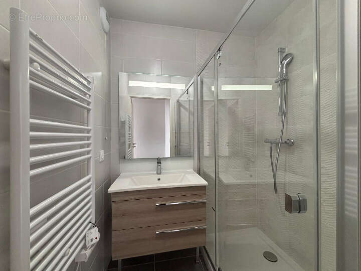 Appartement à SAINT-MAUR-DES-FOSSES