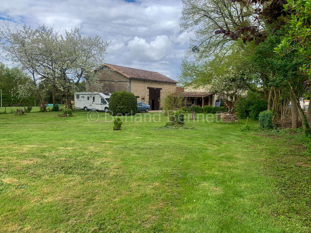 Maison à SAUZE-VAUSSAIS