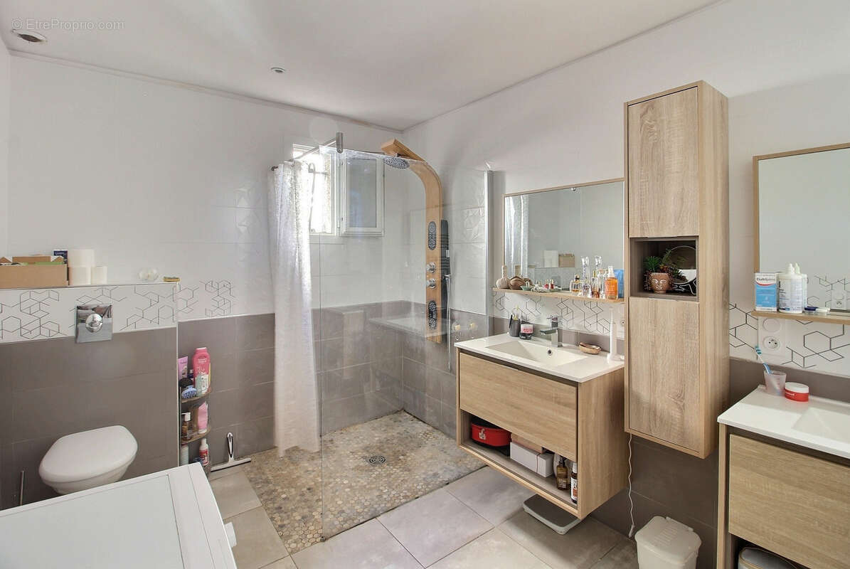 Maison à SAINT-MARTIN-DE-LONDRES